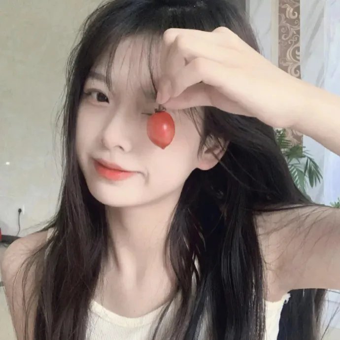 穿风信子蓝的少女